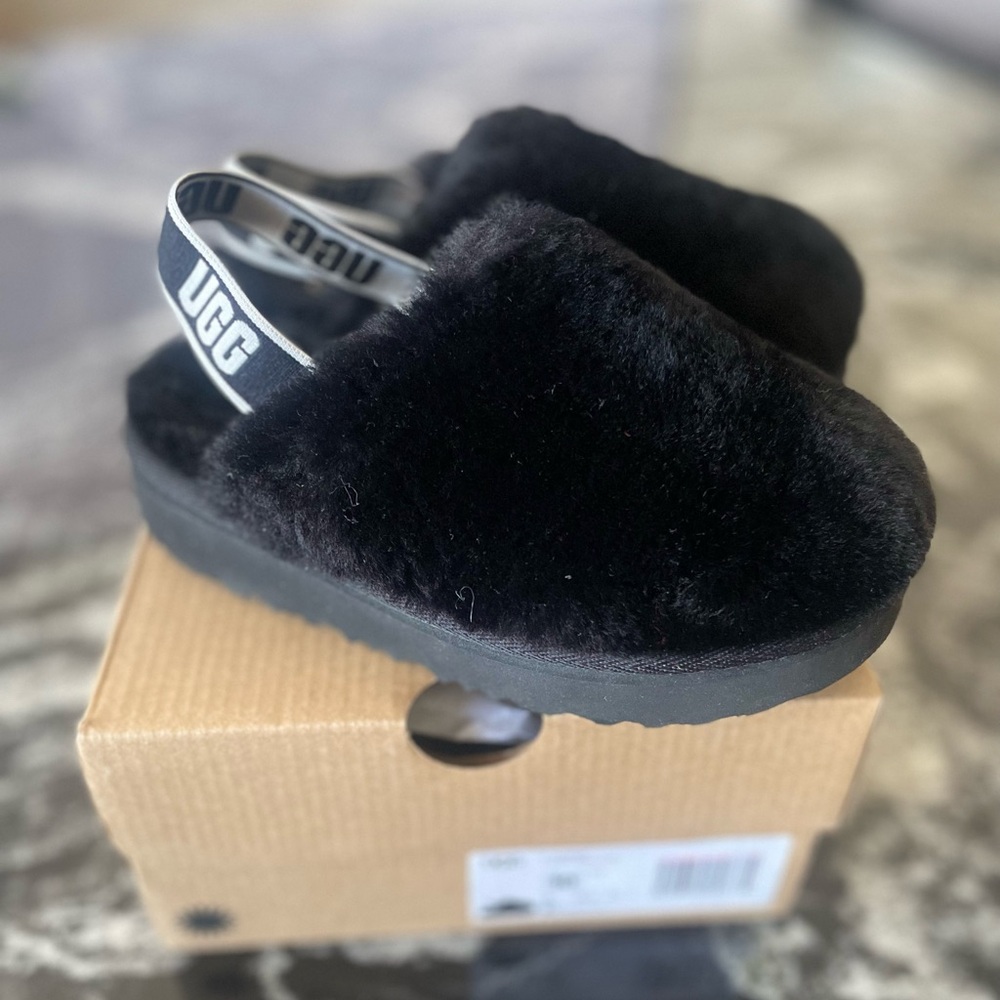 UGG Black Fluffy Slides